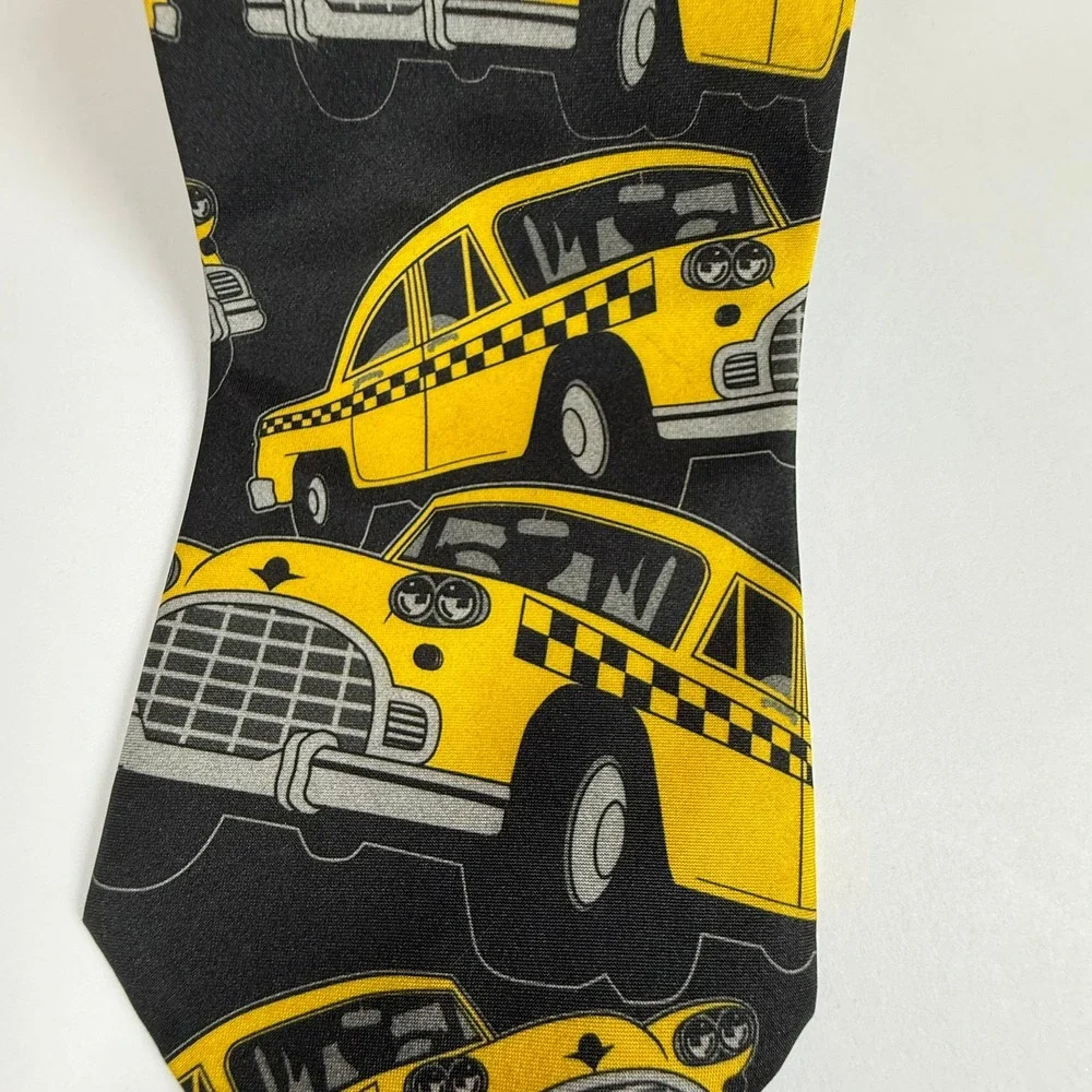 Vintage Ralph Marlin Taxi Cabs Necktie 1996 Yellow Cab Novelty Tie Made USA